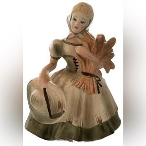 Vintage Lefton Matilda 1685A Planter